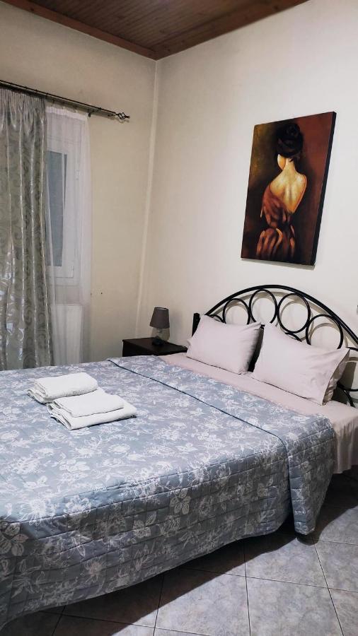 Guesthouse Adonis กาโต ลูตรากี ภายนอก รูปภาพ
